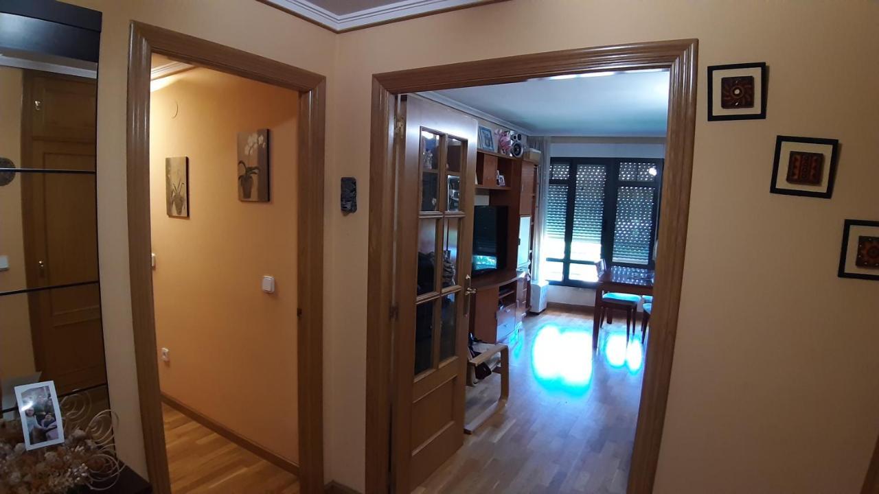 Piso Tranquilo Ponferrada Apartment Bagian luar foto